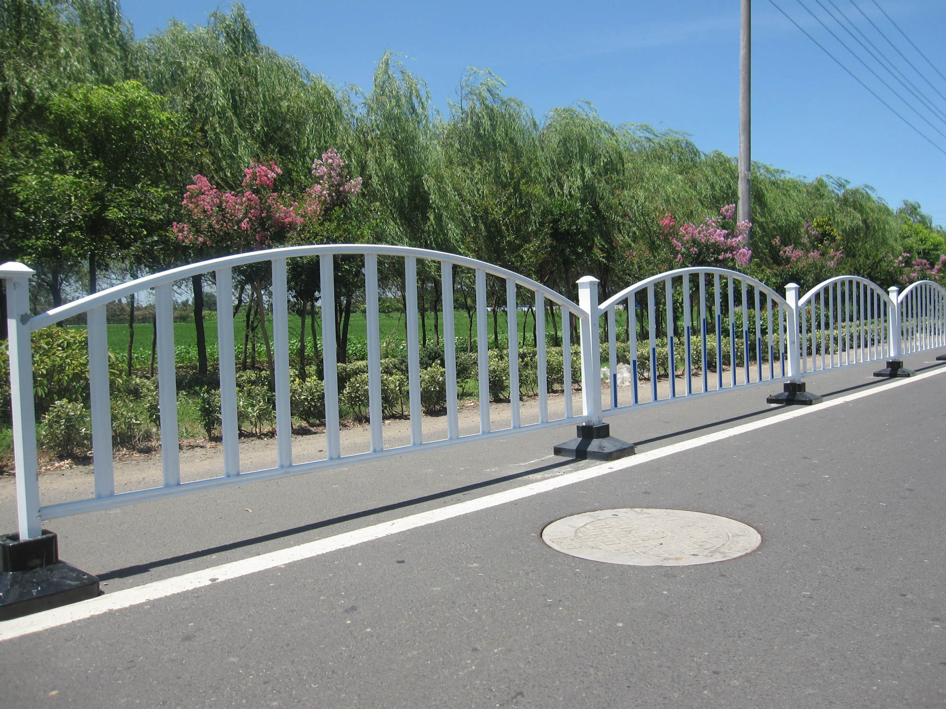 寧波道路護(hù)欄多少錢(qián)一米？